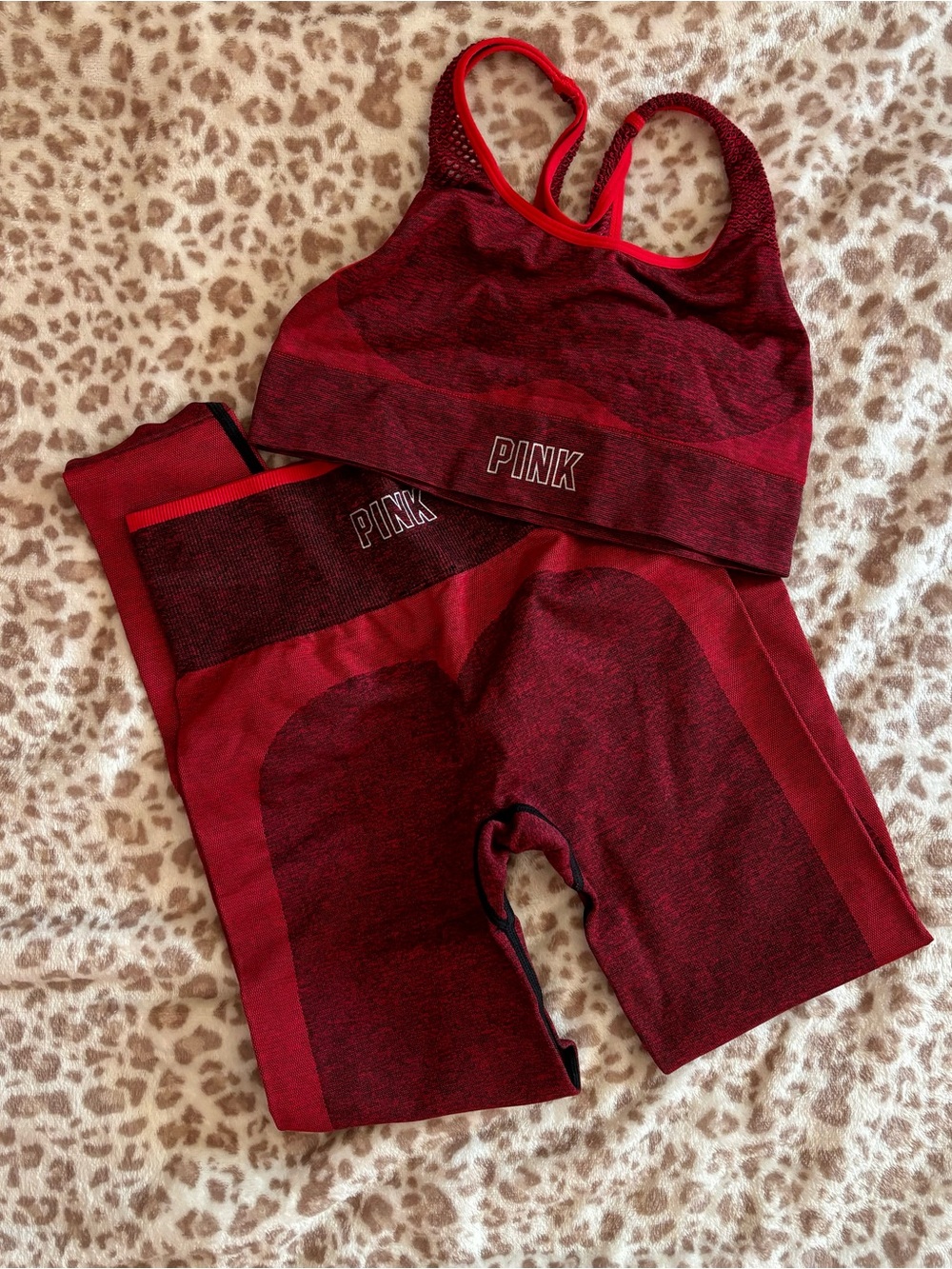 PINK Victoria's Secret Red Ombre Seamless Leggings & Sports Bra Set